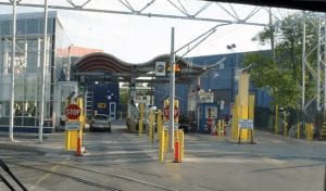 Picture of the approach to the U.S. International Falls border crossing port with Canada 